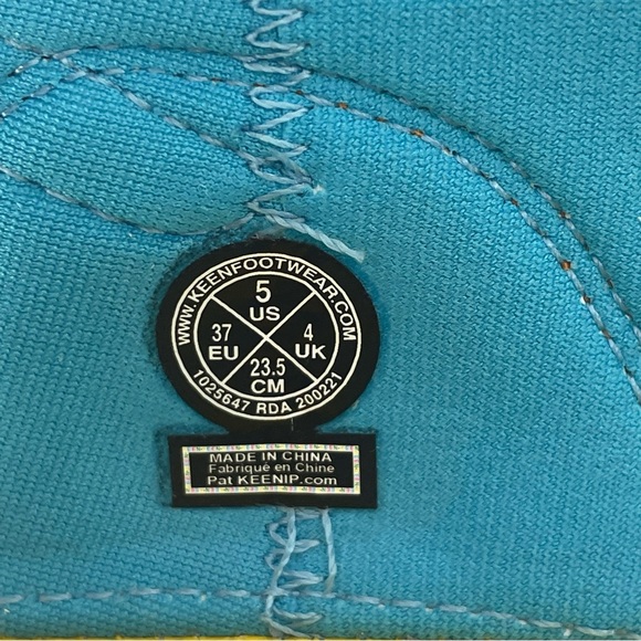 KEEN NEW KNOTCH CREEK TIE DYE RAINBOW BLUE WATER HIKING SANDALS 5 - Picture 8 of 10